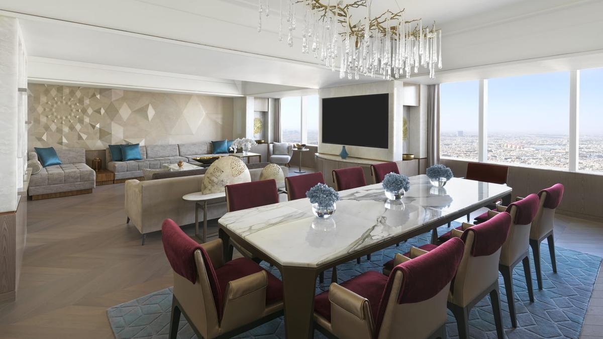 Hotelul Four Seasons, locul unde locuiește Cristiano Ronaldo în Arabia Saudită