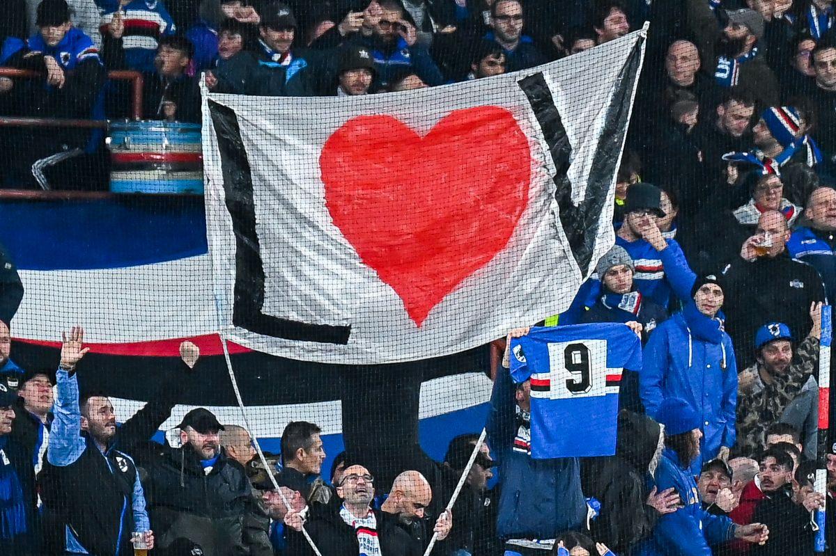 Un stadion în lacrimi pentru idolul Gianluca Vialli » 10 imagini emoționante înainte de Sampdoria - Napoli