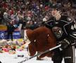 74.599 de jucării de pluș au fost aruncate la un meci de hochei al celor de la Hershey Bears