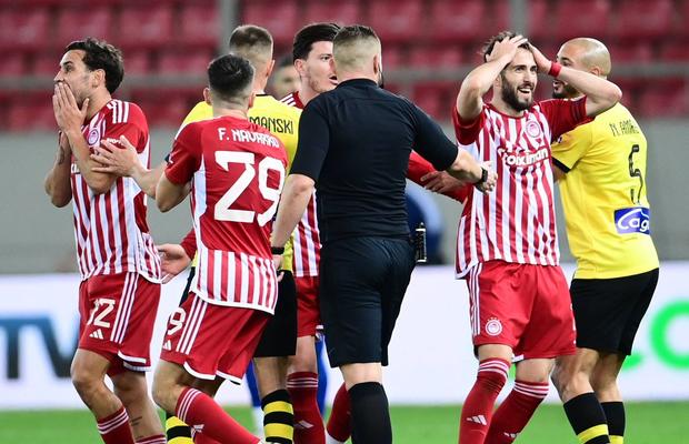 Scandal uriaș la Atena după Olympiakos - AEK » Atac la federație: „Organizație criminală. Fotbalul grec e putred”