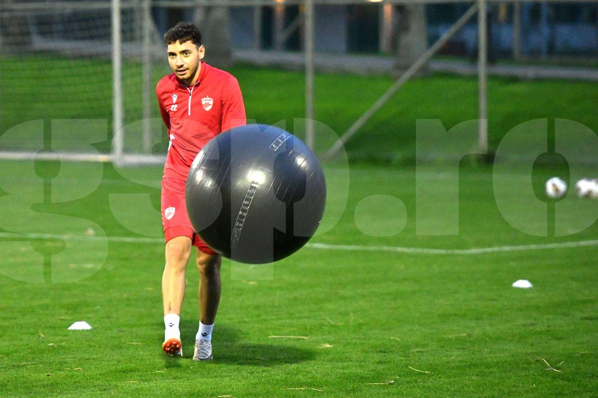 Ronaldo Deaconu a refuzat o ofertă superioară de la Dinamo » Replica lui Nicolescu: „El, dinamovist declarat, a ales altceva...”