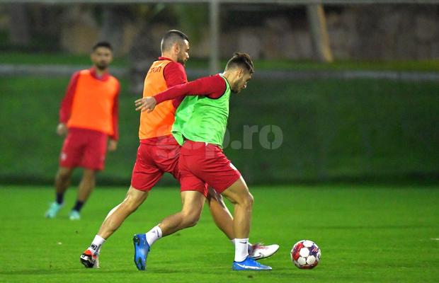 A început deja meciul Petrolul - Dinamo! „Câinii roșii” s-au mutat + Când debutează echipa lui Kopic în 2024