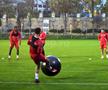 A început deja meciul Petrolul - Dinamo! „Câinii roșii” s-au mutat + Când debutează echipa lui Kopic în 2024