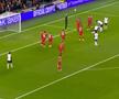 Scene tulburătoare în Tottenham - Liverpool: 9 minute de întrerupere, după ce colegul lui Drăgușin s-a prăbușit pe gazon