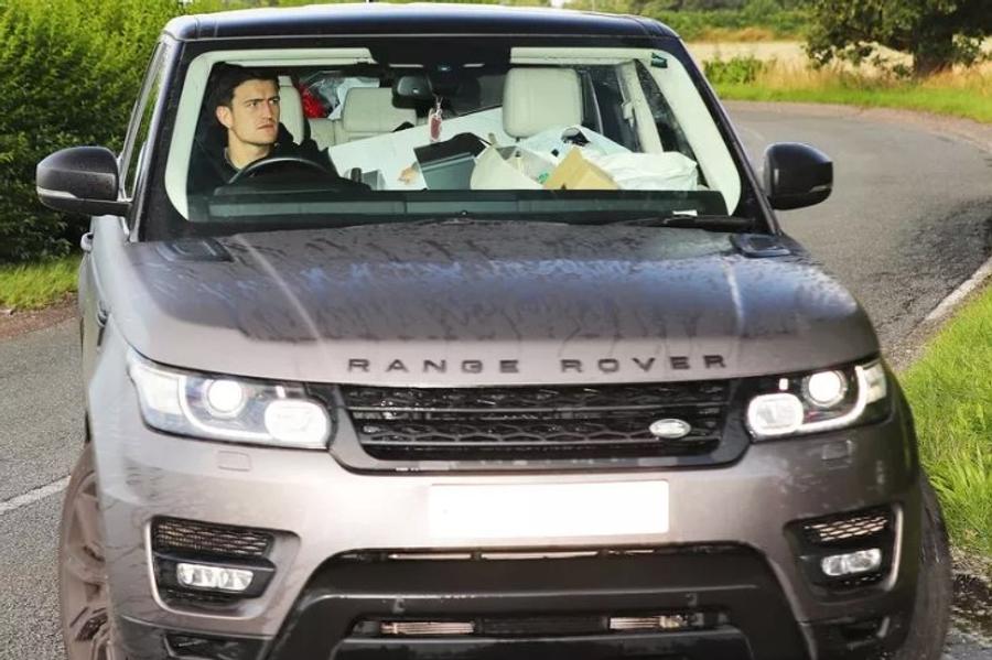 Range Rover-ul pe care Harry Maguire îl conduce în drumurile sale prin Manchester Lent în iarbă, rachetă pe șosea » Harry Maguire a fost prins de radar cu 56 km/h peste limită