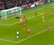 Scene tulburătoare în Tottenham - Liverpool: 9 minute de întrerupere, după ce colegul lui Drăgușin s-a prăbușit pe gazon