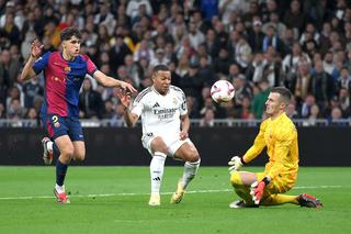 Urma să fie titular la Barcelona în această seară, dar Flick l-a pedepsit! Ce s-a întâmplat în Jeddah