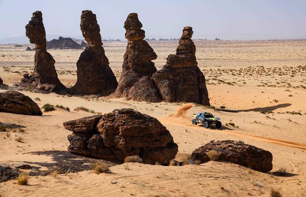 Dacia, pe podium în Raliul Dakar » Câștigătorul din 2025 a abandonat competiția