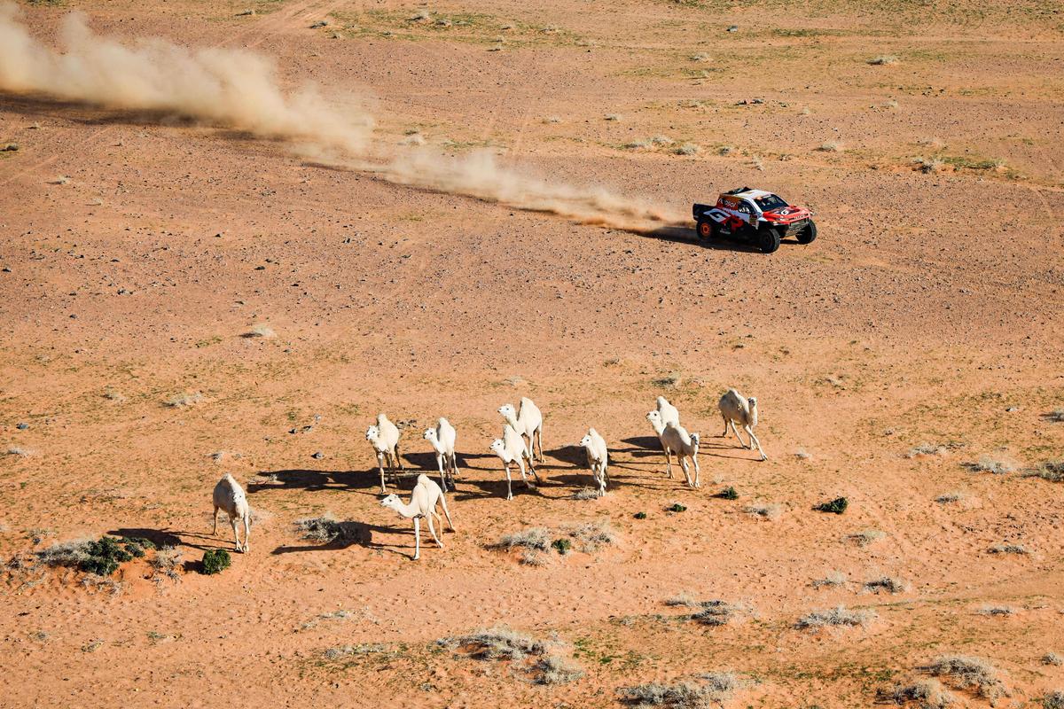 Dacia, pe podium în Raliul Dakar » Câștigătorul din 2025 a abandonat competiția