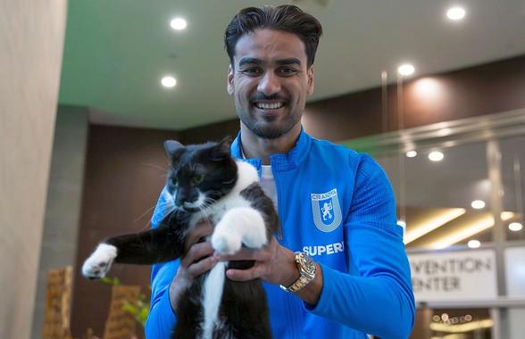 „Îmi doresc să nu prindă FCSB play-off-ul!” » Ștefan Baiaram, despre lupta la titlu, conflictul cu Rădoi, mașina la care visează și o pasiune nebănuită: „Chiar mă pricep”