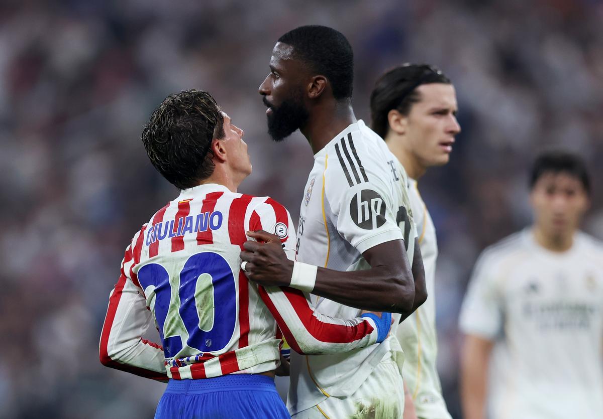Simeone l-a luat peste picior pe Yamal în Atletico - Barcelona