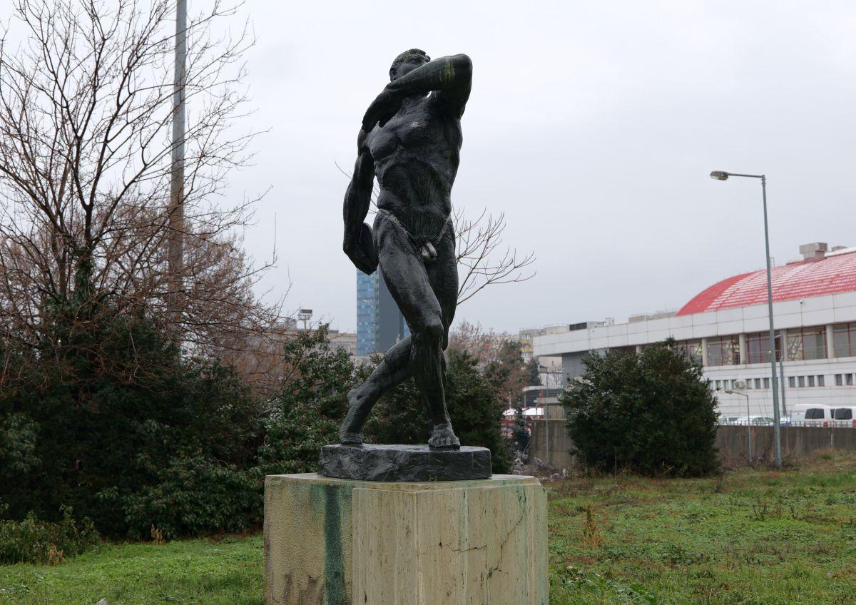Statuile de la Dinamo » Legendele din „Olimpul” clubului, la loc de cinste în complex