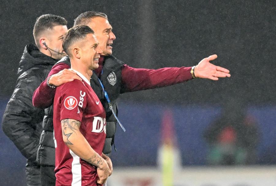 Pancu a considerat că nu se mai poate baza pe Deac la CFR Cluj. Foto: Imago Images Iuliu Mureșan a intrat în direct și s-a dezis de decizie! Cine l-a exclus pe Ciprian Deac: „Pancu a venit și ne-a spus asta despre el”