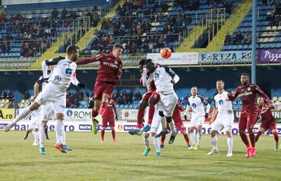 GAZ METAN - CFR CLUJ 0-0 // VIDEO Se încinge lupta la vârf! FCSB poate reduce diferența la sfârșitul rundei » Clasamentul actualizat