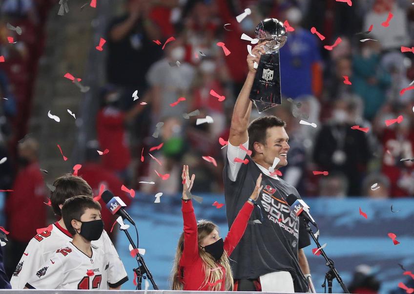 Tom Brady (43 de ani)