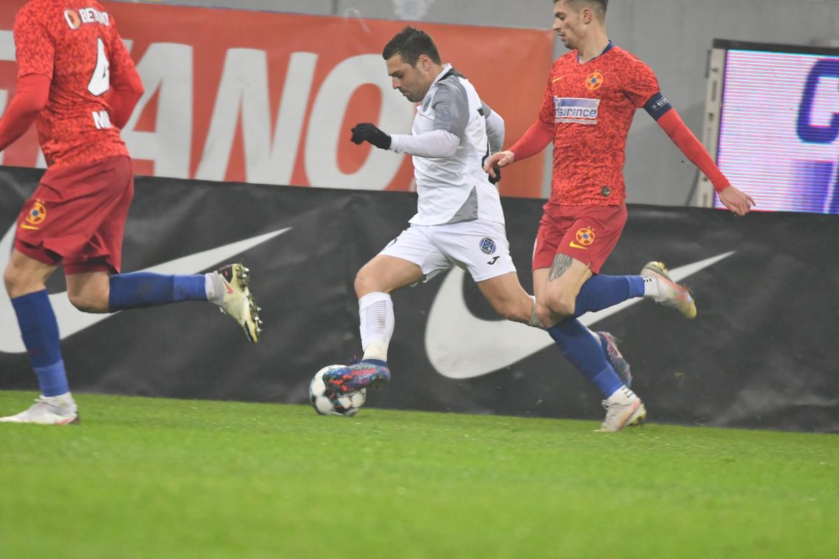 FOTO FCSB - ACADEMICA CLINCENI 07.02.2021