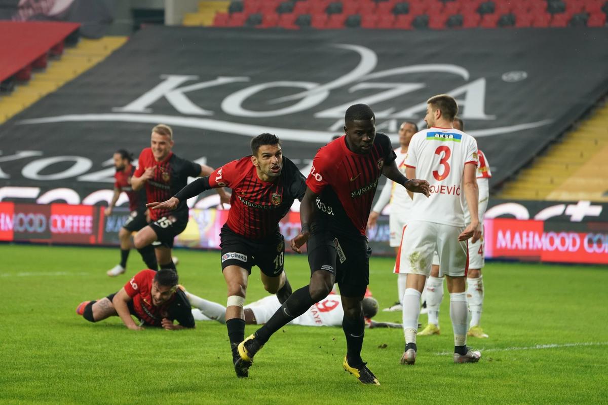 VIDEO. Alex Maxim, formă excelentă în Turcia! Vezi AICI pasa de gol reușită pentru Gaziantep