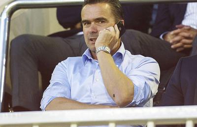 Detalii ȘOCANTE din „cazul Marc Overmars” » Le trimitea femeilor din club fotografii cu organele genitale. I se spunea „Vărul excitat” la Ajax