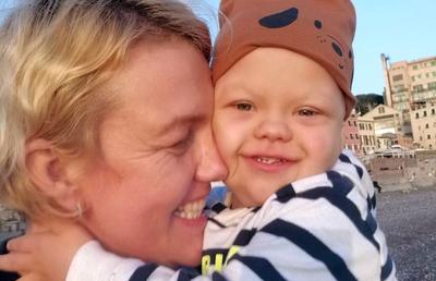 „Mami, doale ...”» Leucemie, transplant, complicații, speranță. Donează AICI pentru Patrick, fiul Valeriei Motogna, fosta handbalistă și portdrapel al României la JO 2008