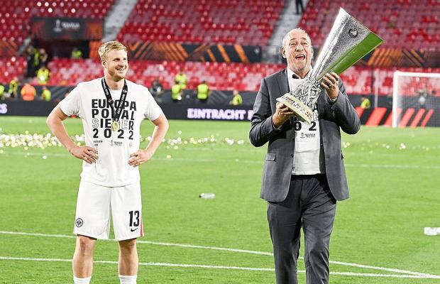 Percheziții în Bundesliga » Președintele clubului și soția lui, prinși cu droguri pe noptieră! Fiul lor de 13 ani a dus cocaină la școală