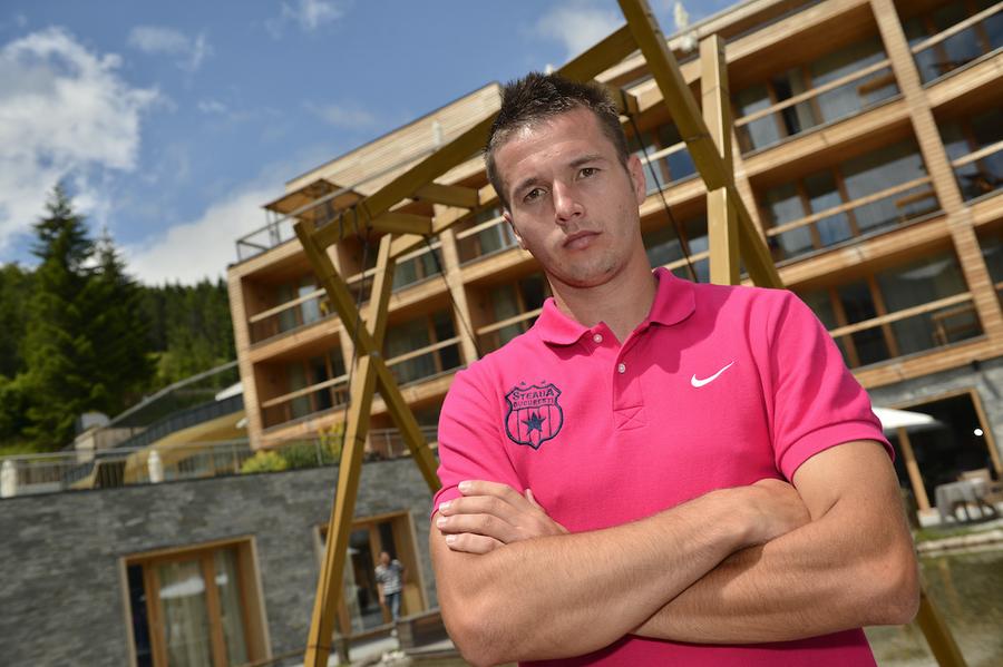 Andrei Dumitraș, în cantonament cu FCSB Campionul cu FCSB care n-a rezistat în club din cauza emoțiilor: „Tata a murit când aveam o lună. Aș fi avut nevoie de el pentru sfaturi, pentru întrebări, pentru viață”