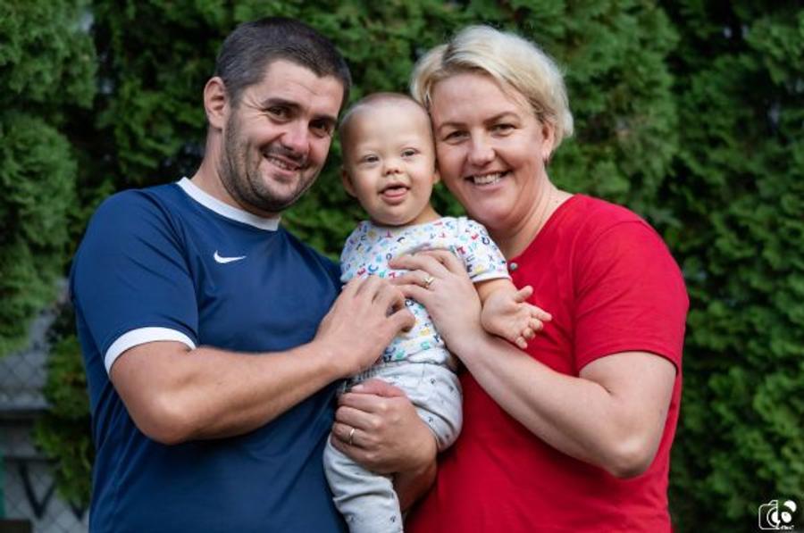 Soţii Beşe şi fiul lor „Mami, doale ...”» Leucemie, transplant, complicații, speranță. Donează AICI pentru Patrick, fiul Valeriei Motogna, fosta handbalistă și portdrapel al României la JO 2008