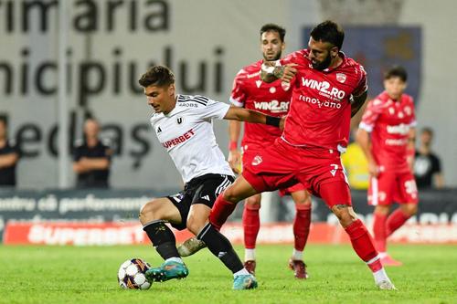 Andreas Calcan (stânga) negociază cu două echipe, foto: Imago Images