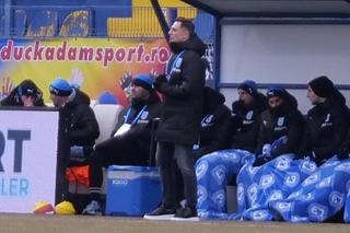 Ce i-a făcut un suporter beat lui Rădoi în prima repriză a meciului de la Clinceni. Oficialii olteni au reclamat imediat