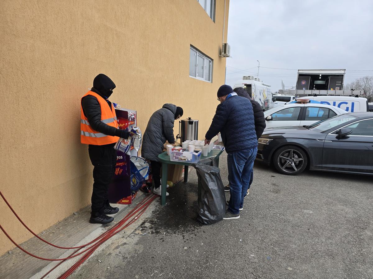 4 scene deplorabile înainte de Slobozia - Craiova » Anghel Iordănescu, băgat la „congelator”