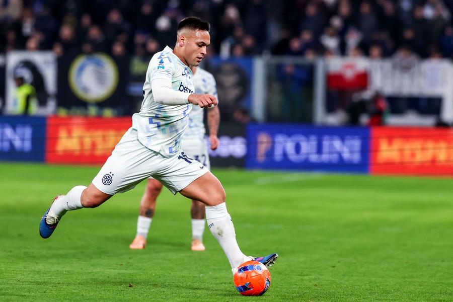 Lautaro Martinez rescrie istoria secolului! » Recordul căpitanului lui Chivu + Doar Icardi și Tevez sunt aproape