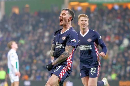 Dennis Man a marcat golul victoriei în Groningen - PSV // FOTO: Imago Images