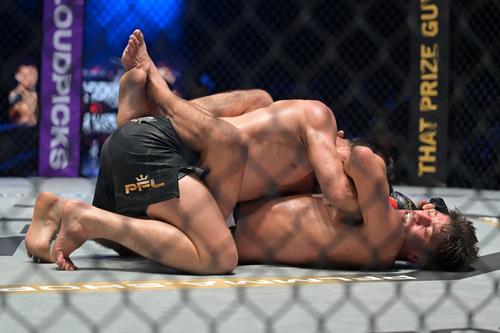 Usman Nurmagomedov, execuție neobișnuită contra lui Alfie Davis / Imago Images