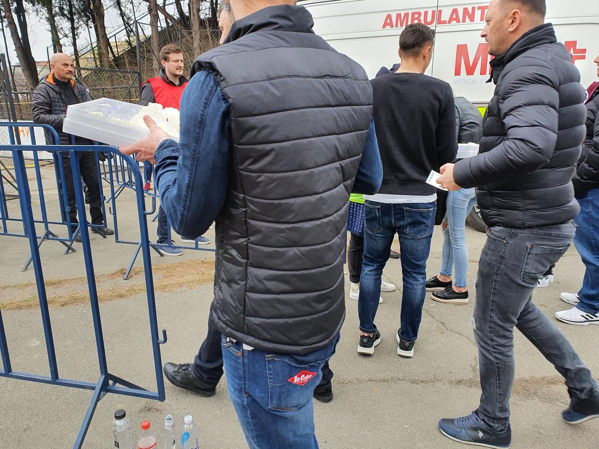 Rapid - CSM Reșița s-a disputat cu spectatori după anunțul Guvernului României! Peste 5.000 de fani în „Regie” + cum a motivat FRF