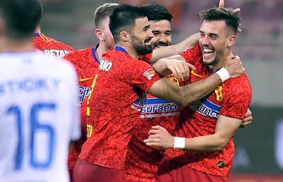 FCSB - CRAIOVA 4-1 // FOTO + VIDEO O făcură de Oaidă! Repriză secundă dezastruoasă a oltenilor, iar CFR Cluj poate profita