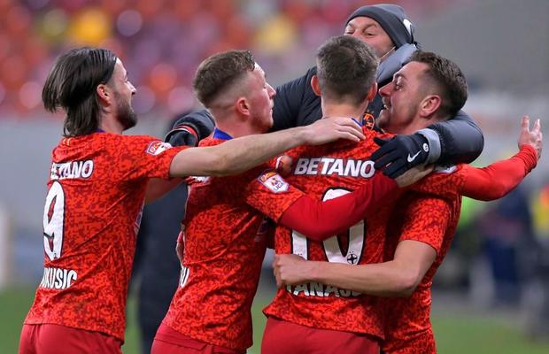 De ce a suferit FCSB cu Gaz Metan? Explicațiile lui Ilie Dumitrescu: „Asta le lipsește, au un joc previzibil”