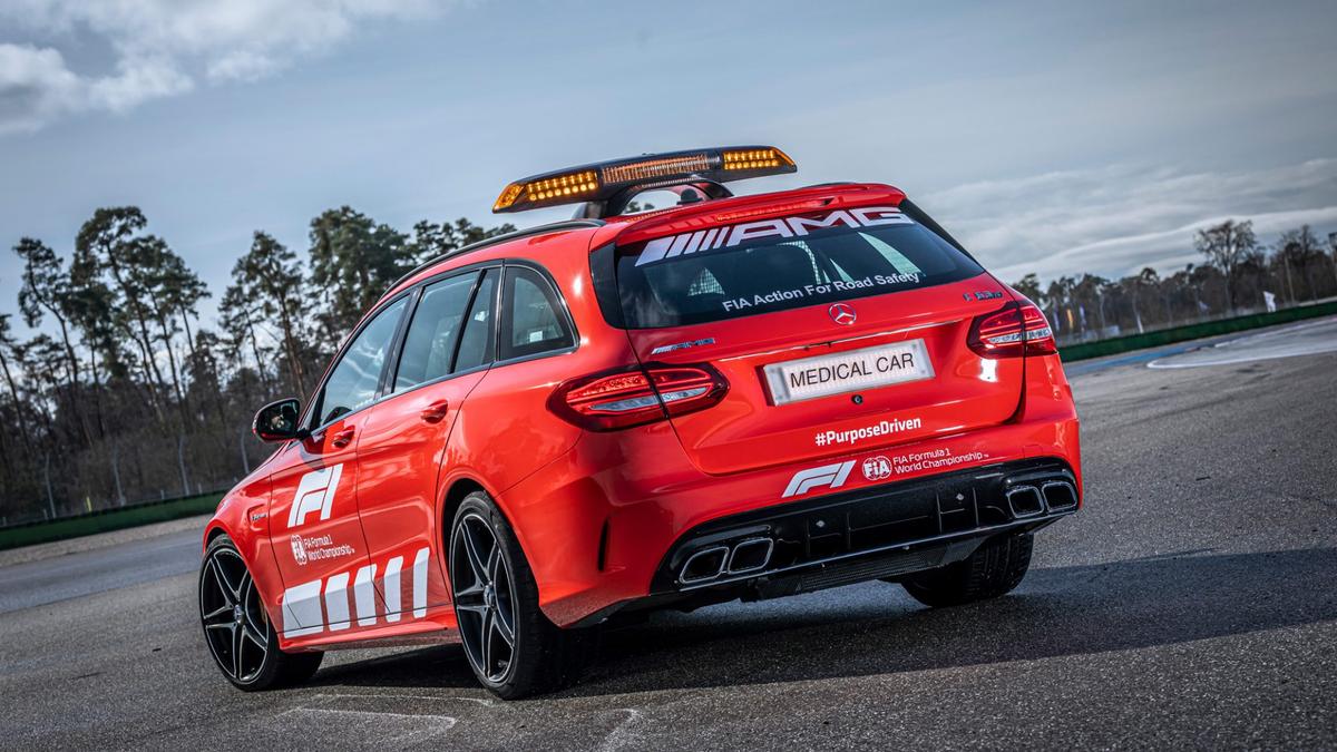 FOTO Premieră în Formula 1! Două supermașini vor fi folosite ca Safety Car