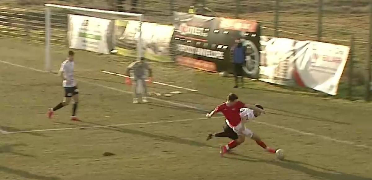 Penalty inventat în meciul COMUNA RECEA - U CLUJ 1-0