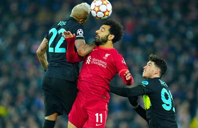 Învinsă pe Anfield, Liverpool merge în sferturile Ligii! Alexis Sanchez a îngropat-o pe Inter