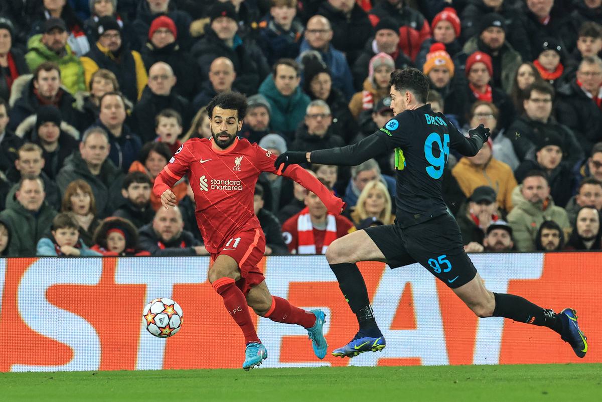 Învinsă pe Anfield, Liverpool merge în sferturile Ligii! Alexis Sanchez a îngropat-o pe Inter