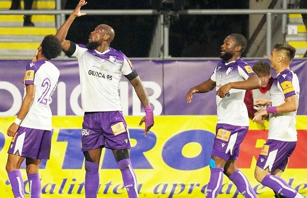 Radiografia dezastrului: cum a ajuns FC Argeș la un pas de Liga 2, numărul absurd de jucători aduși într-un singur an + ce antrenor caută acum