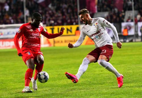 Chamed în duel cu Albu / FOTO: Imago