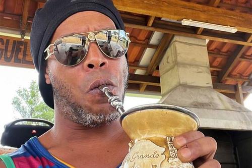 Ronaldinho are un stil inconfundabil / Sursă foto: Facebook