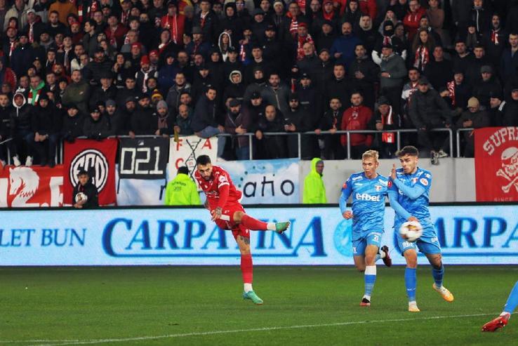 Dinamo a învins-o pe UTA, 1-0, a retezat orice speranță de play-off a lui Mircea Rednic / Sursă foto: Facebook@ FC Dinamo