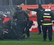 Scenele de război de la Dinamo - UTA