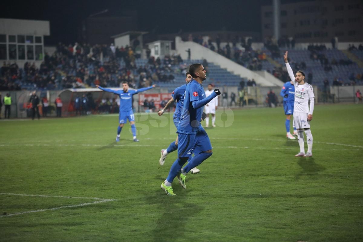 FC Botoșani - Farul » Trupa lui Hagi merge în play-off