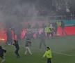 Scenele de război de la Dinamo - UTA