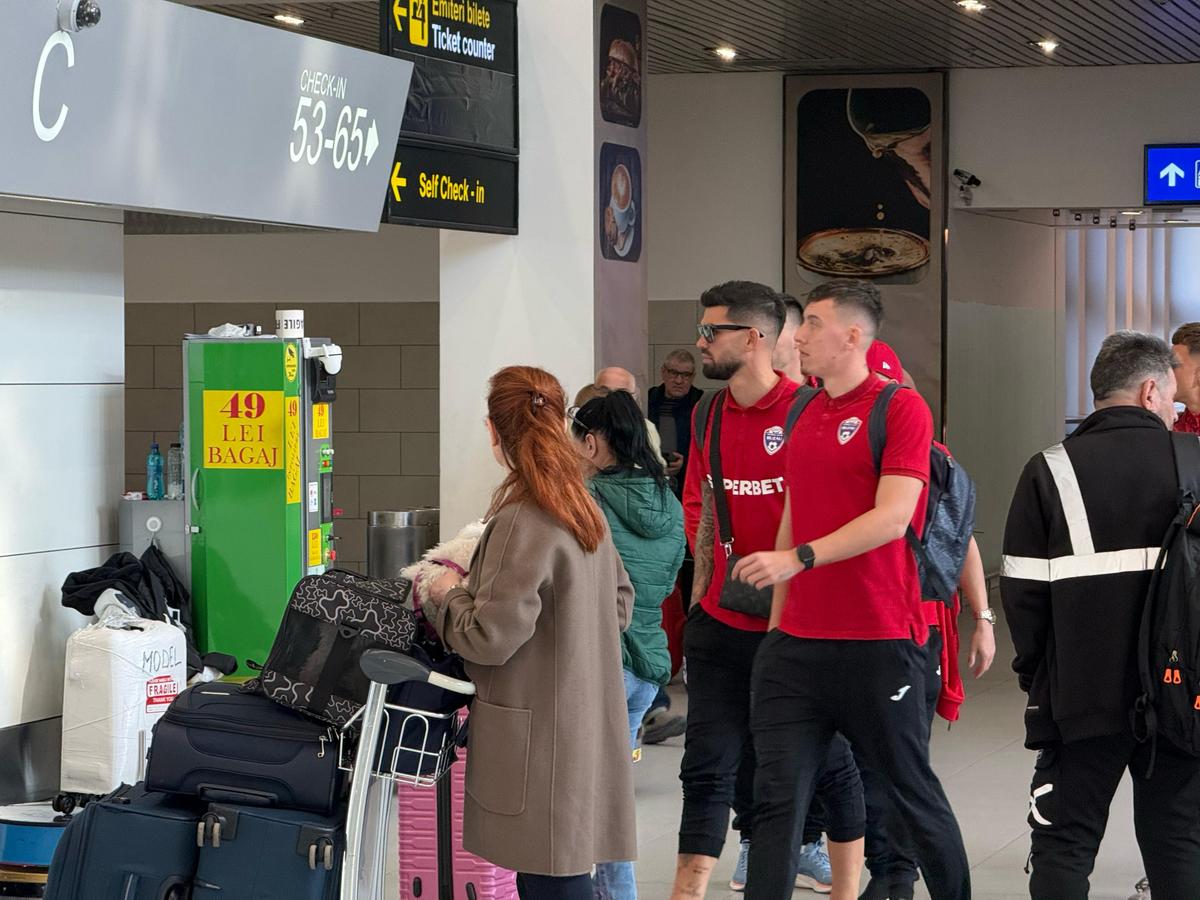 Jucătorii Gloriei Buzău au ajuns la aeroport pentru a zbura la Cluj