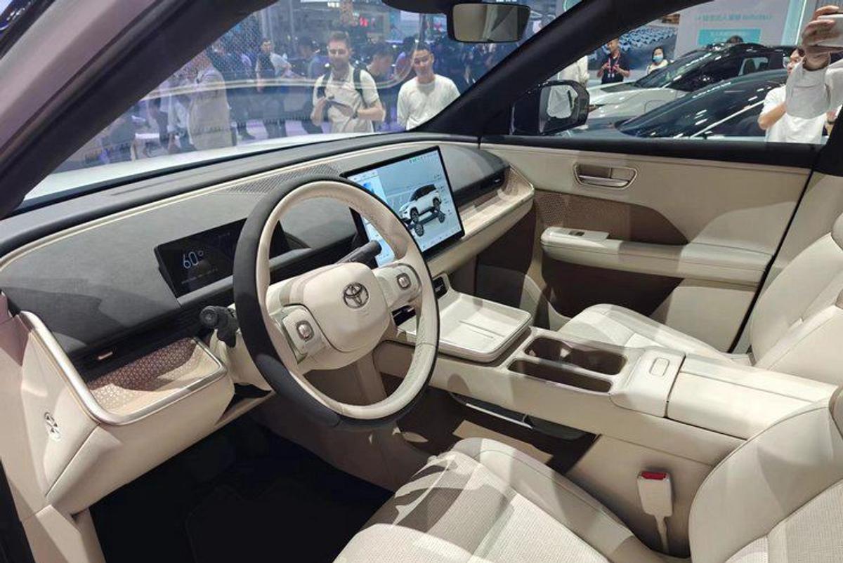 Cât o Dacia! Noua Toyota electrică are un preț aproape imbatabil: cum arată modelul