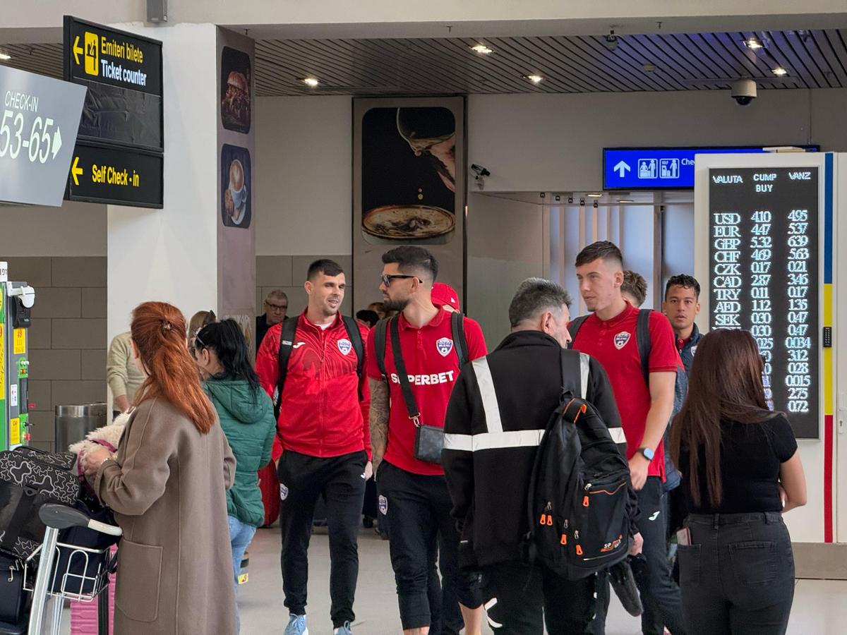 Jucătorii Gloriei Buzău au ajuns la aeroport pentru a zbura la Cluj