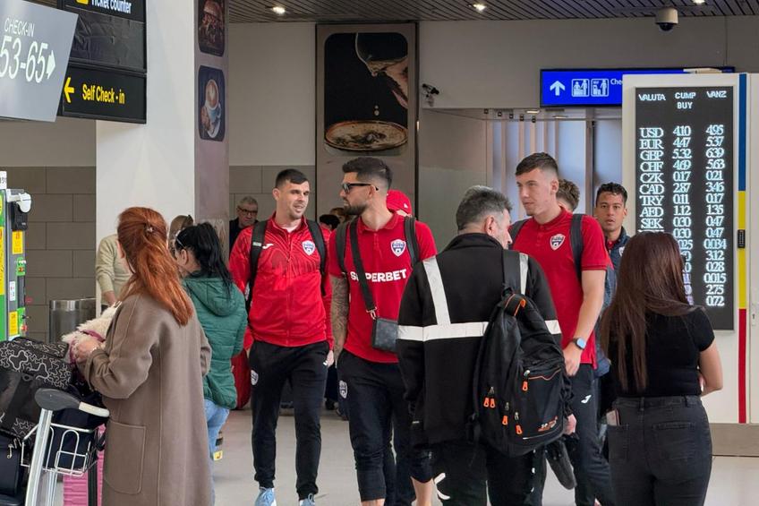 O parte dintre jucătorii Gloriei care zboară la Cluj